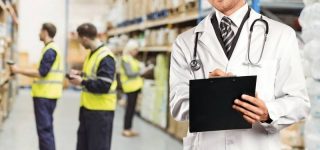 Lekarze medycyny pracy poza kontrolą – raport