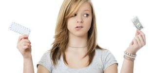 Wakacyjna seksualność, antykoncepcja, ciąże wśród nastolatków